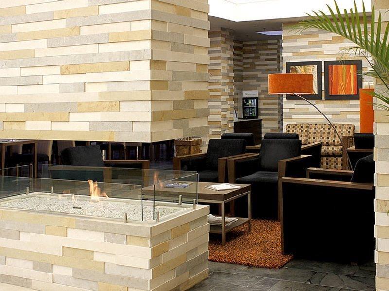 Hotel Express - Parque La 93 By Ihg