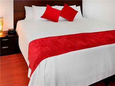 Plaza Modelia Aparthotel 3*