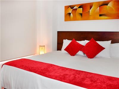 Aparthotel Plaza Modelia
