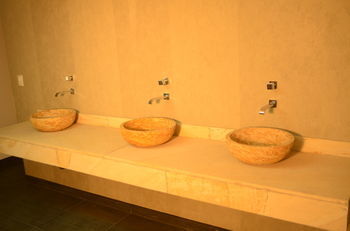 Hotel Bestmark Platino En Chapinero Bogota