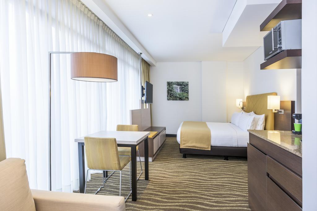 Hotel Express & Zona Financiera By Ihg Bogota