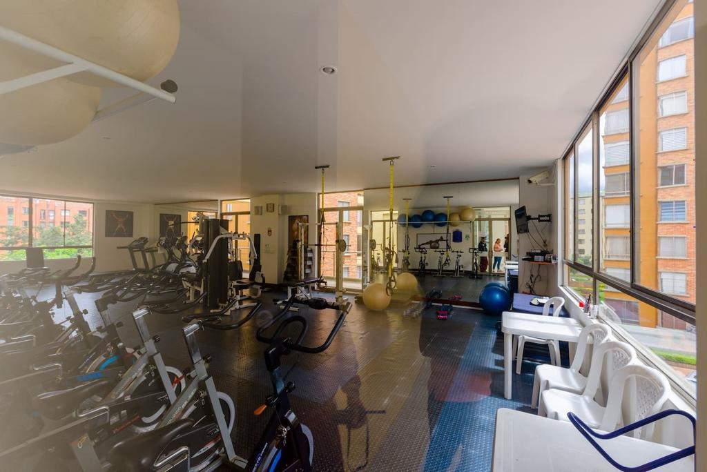 Apartamento Amoblado, Amplio, Ciudad Salitre Colombia