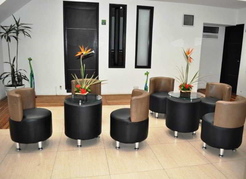 Quality Comfort House Hotel Bogota