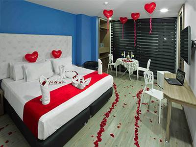 Aw Hotel Plaza Miranda 3*