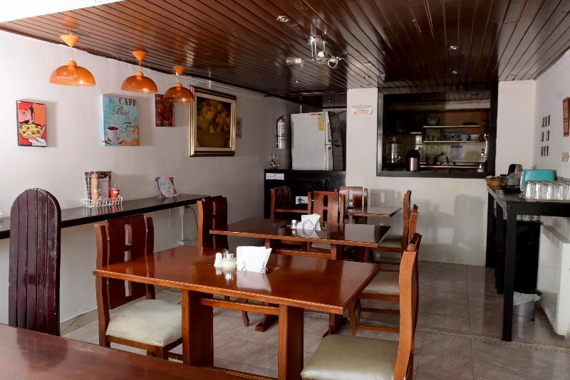 Acomodação com café da manhã  Niza Norte
