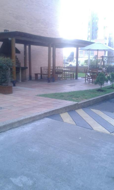 Colina Club Residencial *