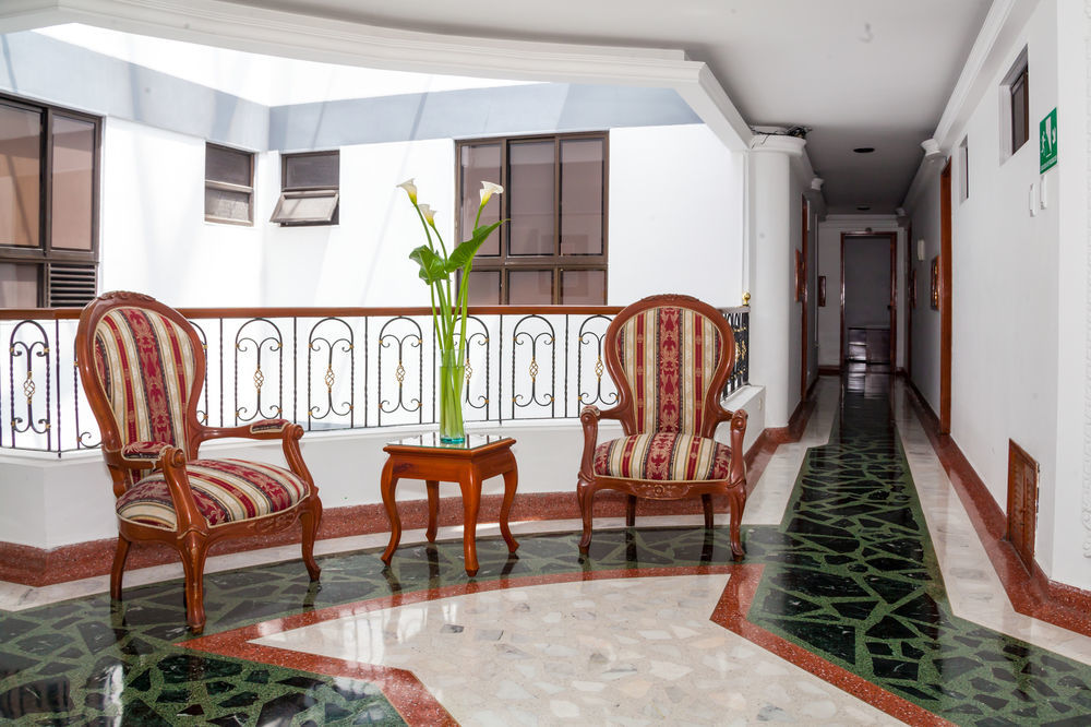 Lavid Kennedy Hotel 2*