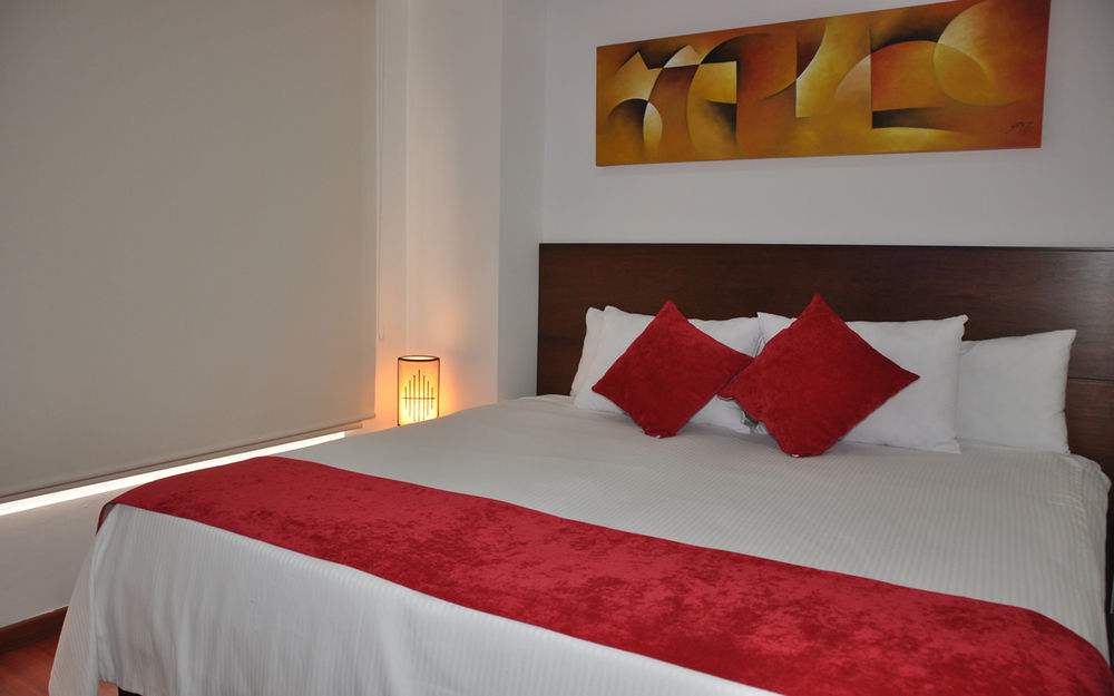 Plaza Modelia Aparthotel 3*