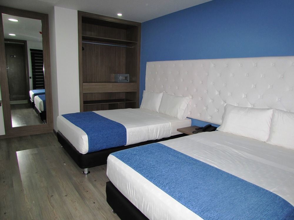 Aw Hotel Plaza Miranda Hotel