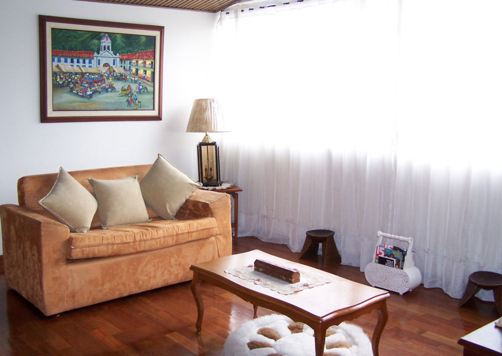 Bed & Breakfast Casa Lozano Bogota