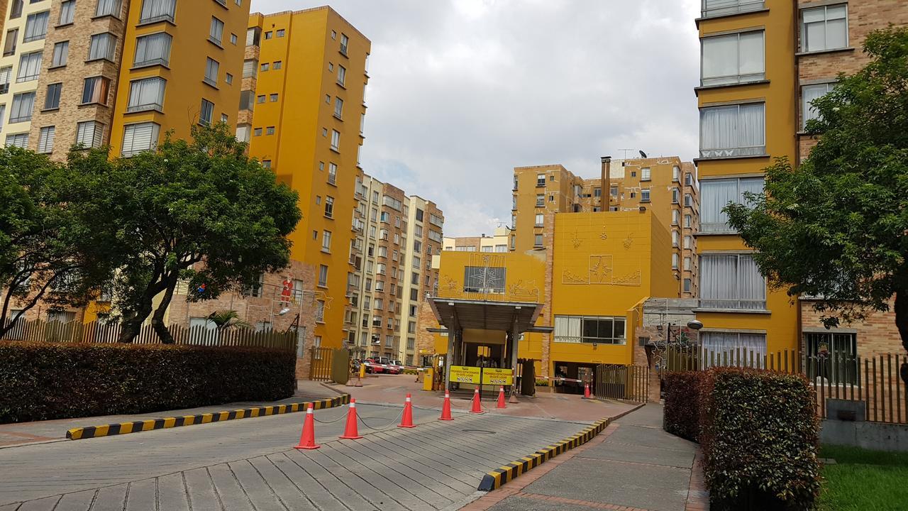 Apartamento Amoblado, Amplio, Ciudad Salitre Colombia Bogota
