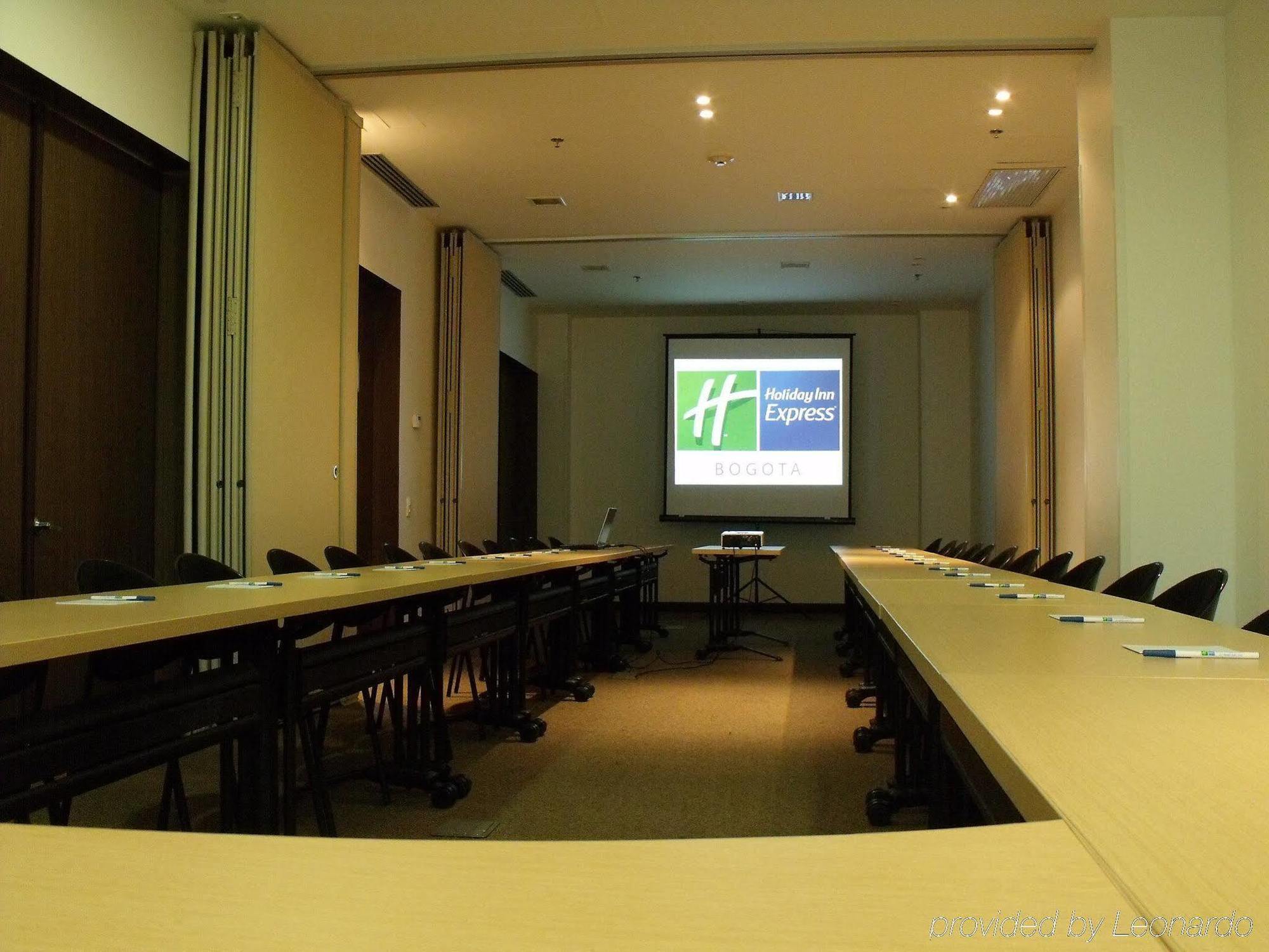 Hotel Express - Parque La 93 By Ihg