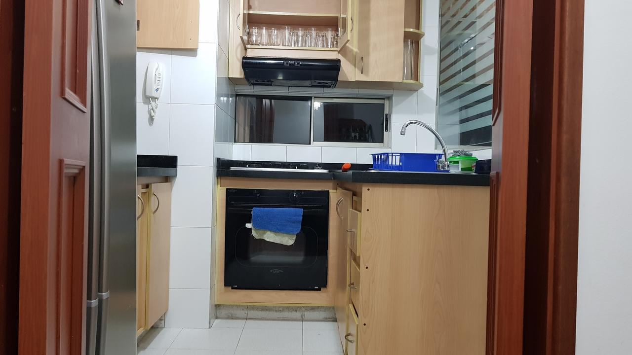 Apartamento Amoblado, Amplio, Ciudad Salitre Colombia Apartment Bogota