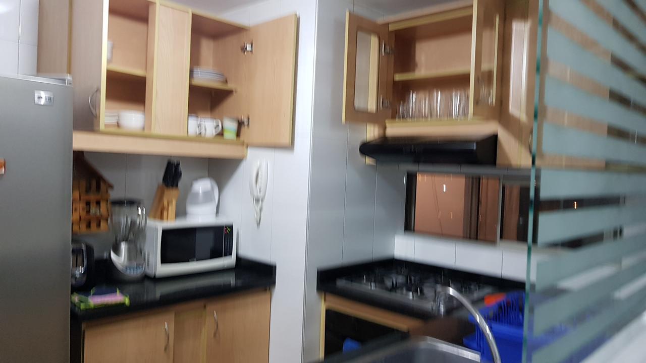 Apartamento Amoblado, Amplio, Ciudad Salitre Colombia Apartment