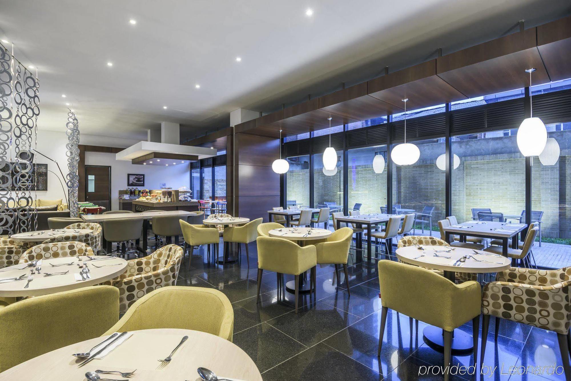 Express & Zona Financiera By Ihg Bogota