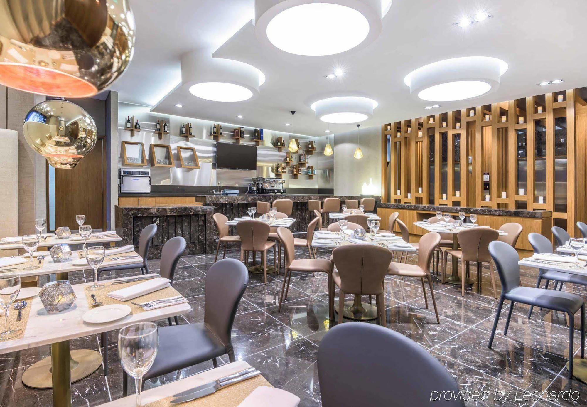 Hotel Courtyard By Marriott Airport Bogota