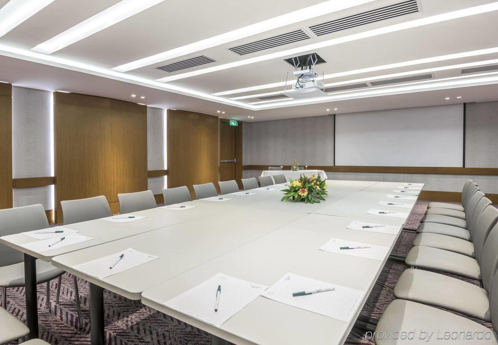 Courtyard By Marriott Airport Bogota