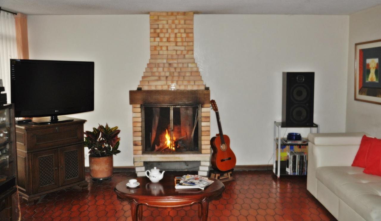 Arias Bogota