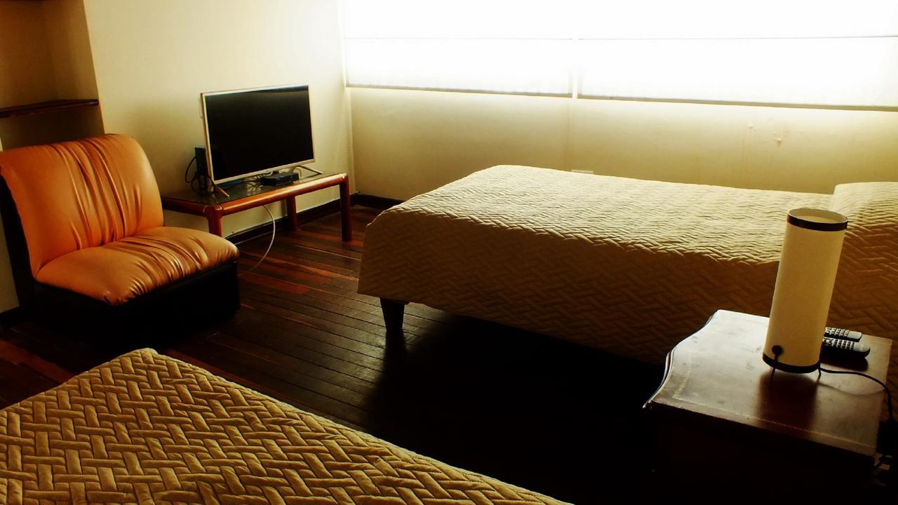 Hostel Arias *