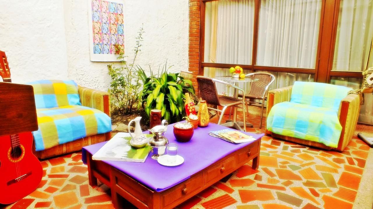 Hostel Arias *