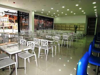 Hotel Aw Hotel Plaza Miranda 3*