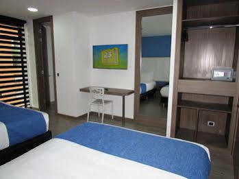 Hotel Aw Hotel Plaza Miranda 3*