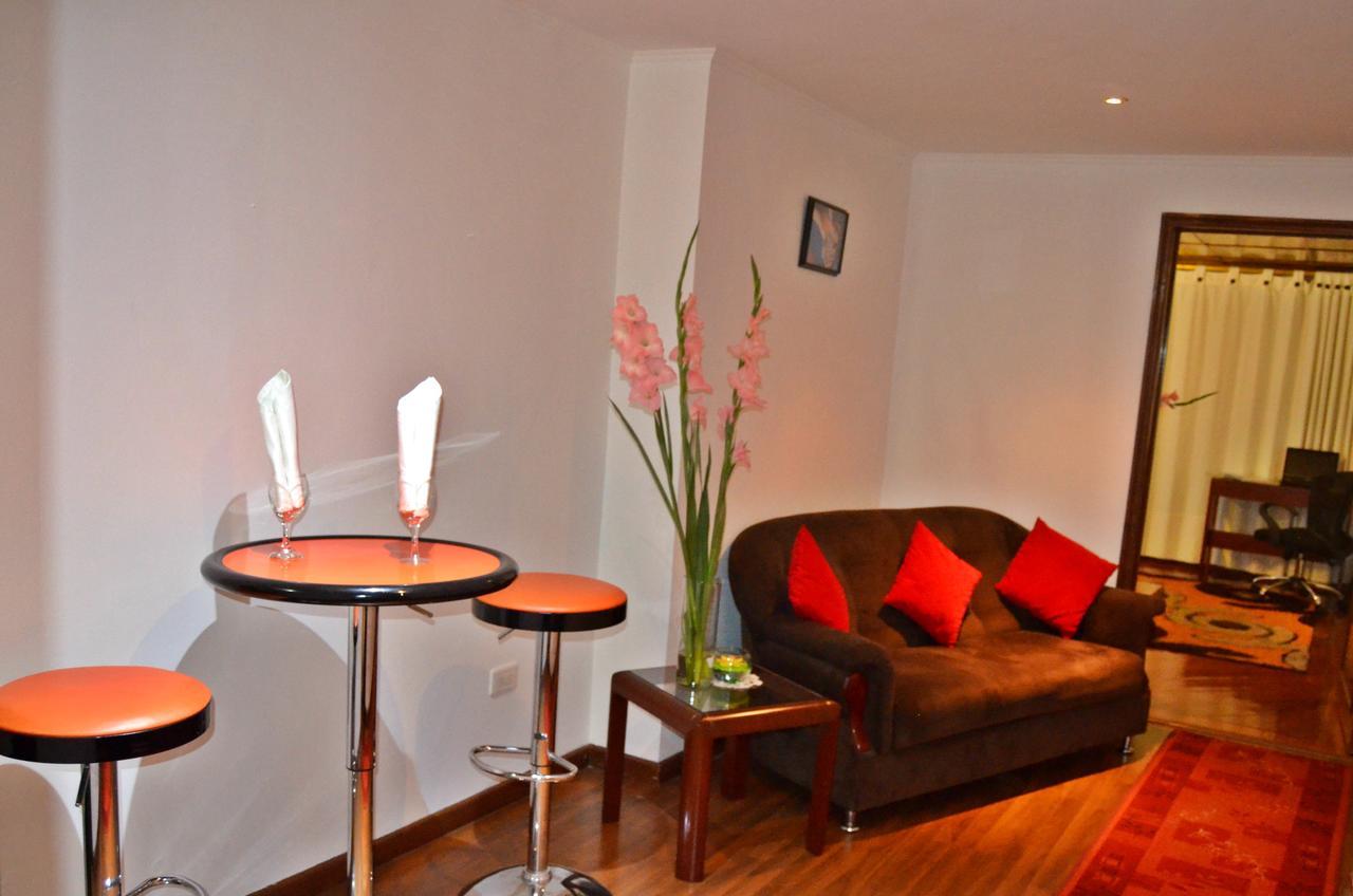 Amoblados Casa Regis 3*