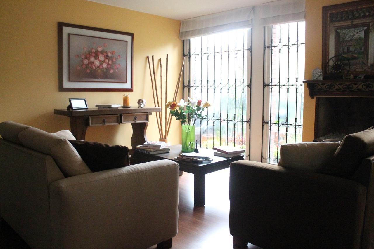 Habitación en casa particular Belmira House Cedritos *