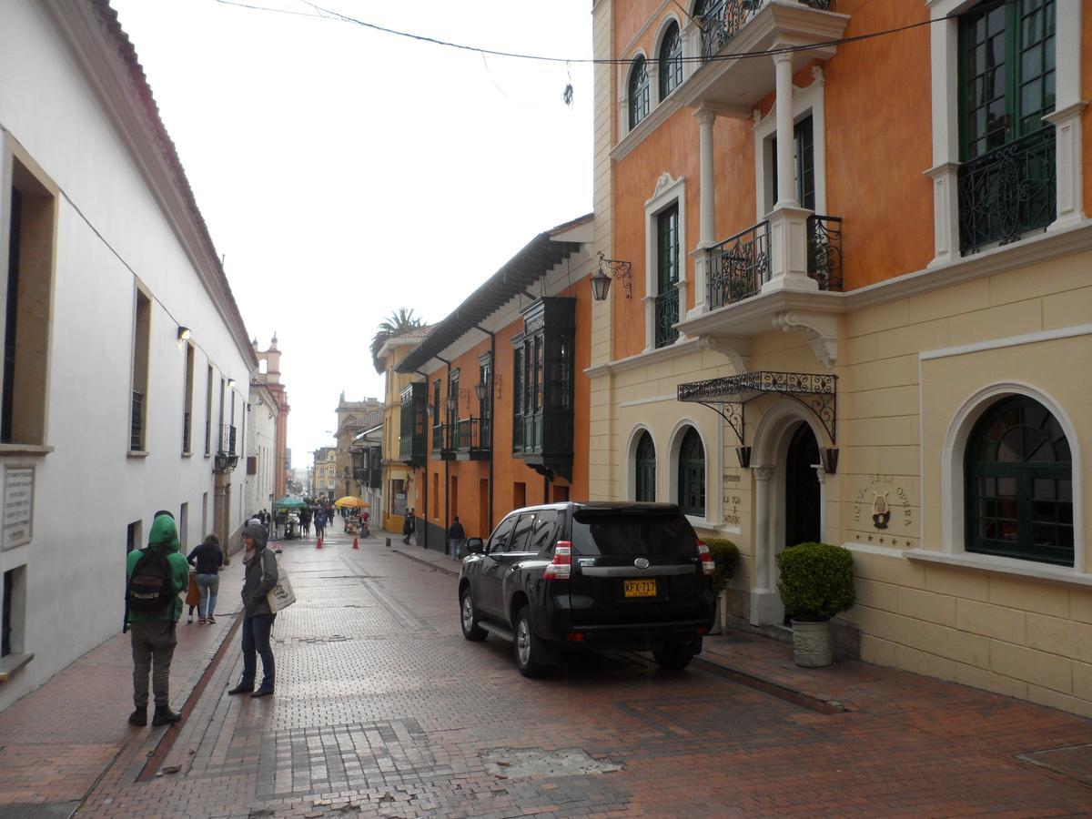 Zohar Hostal *