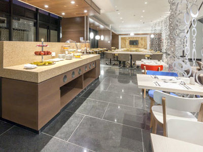Express & Zona Financiera By Ihg Hotel 4*