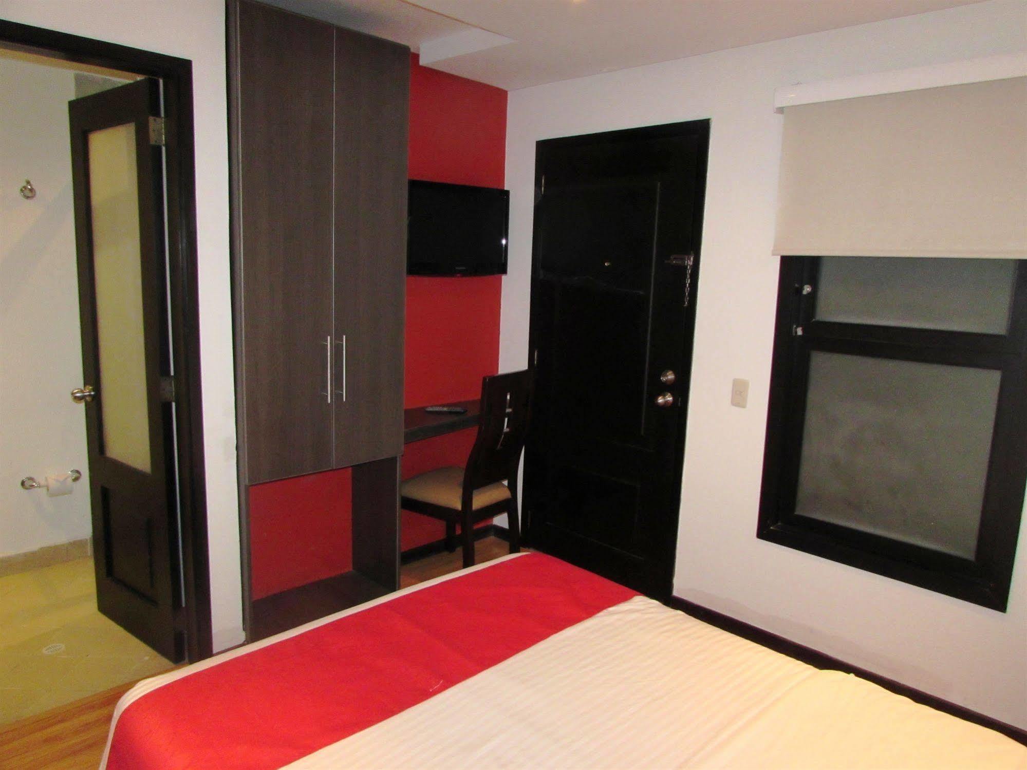 Hotel American Deluxe Bogota