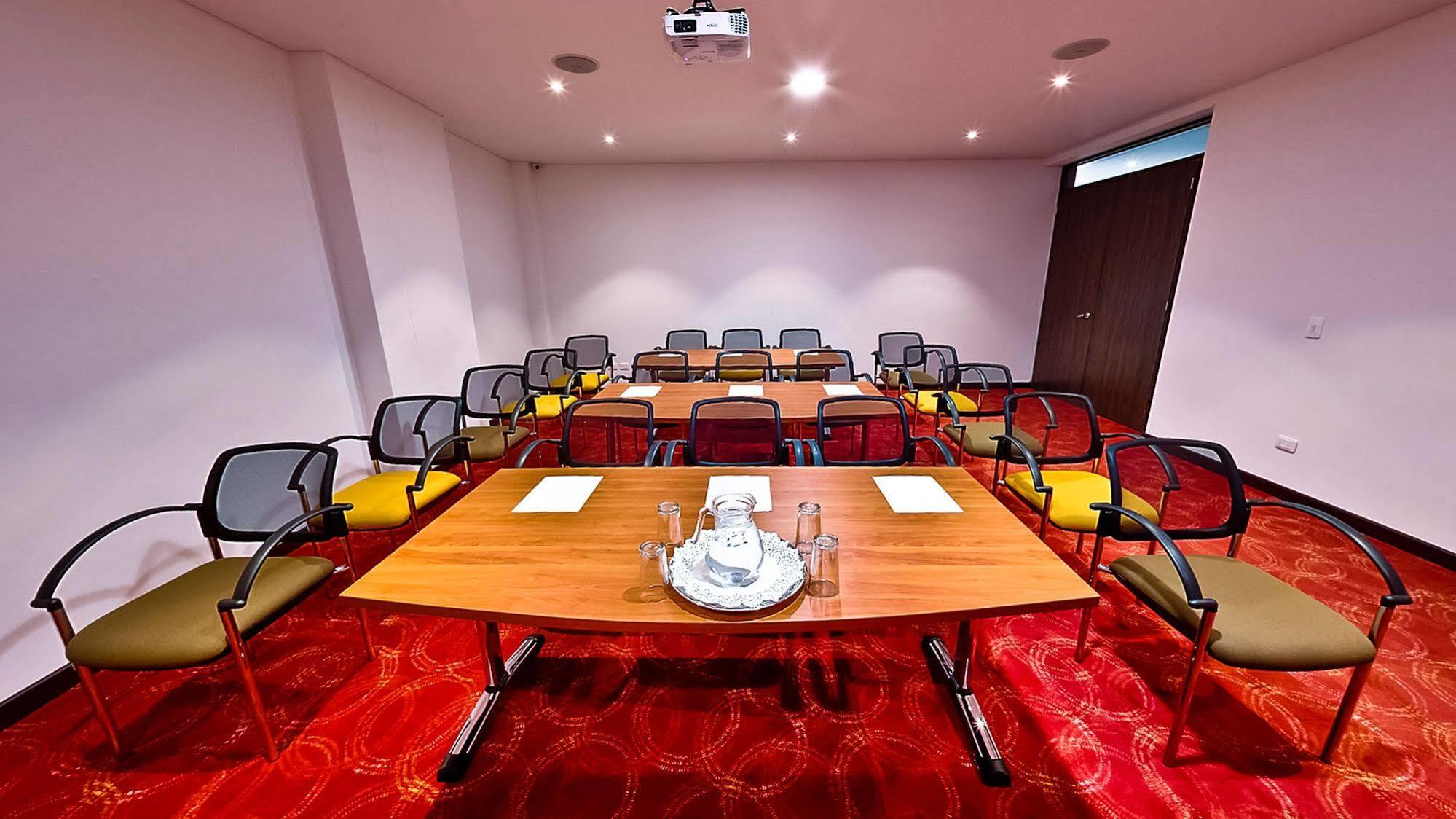 Az Hotel Bogota