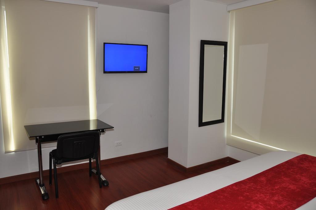 Plaza Modelia Aparthotel