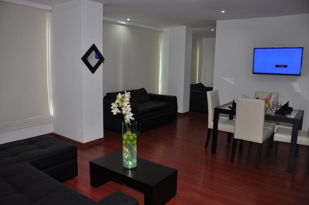 Aparthotel Plaza Modelia 3*