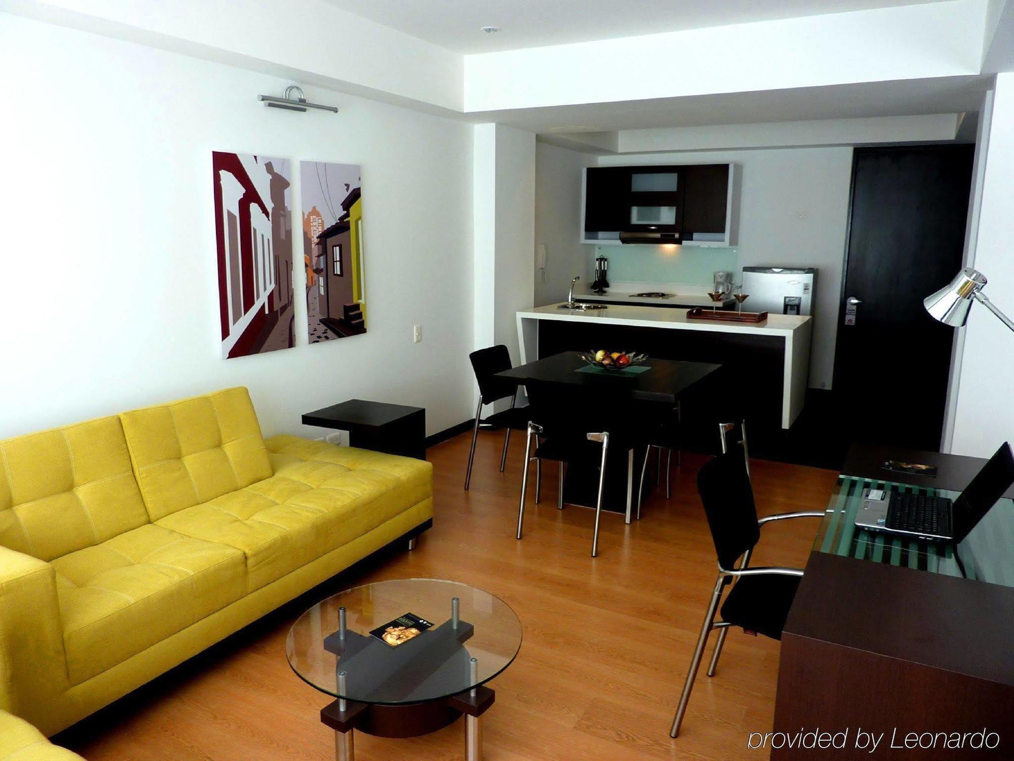 Hotel Continental Bluedoors Bogota