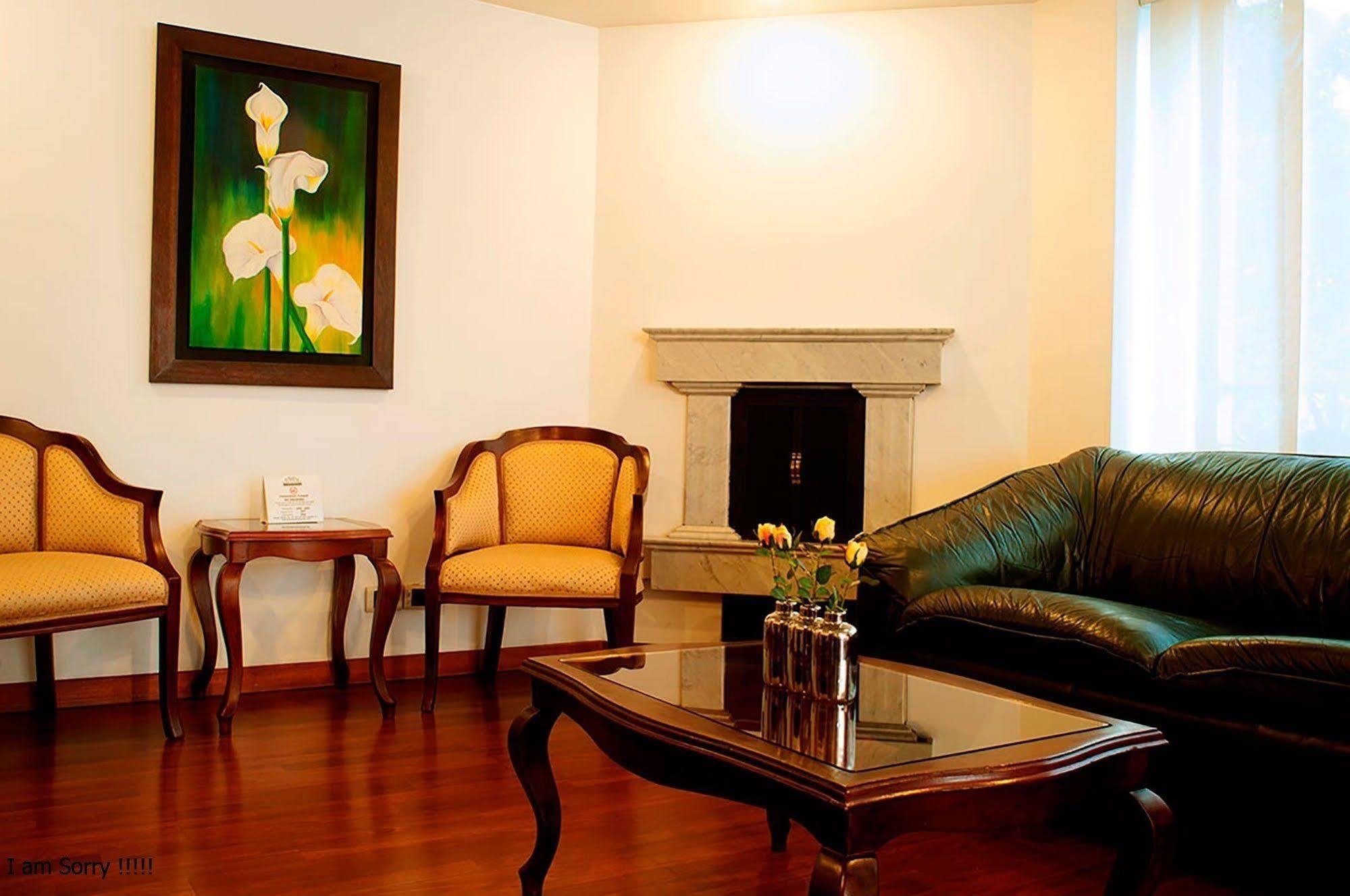 Andes Aparthotel 3*