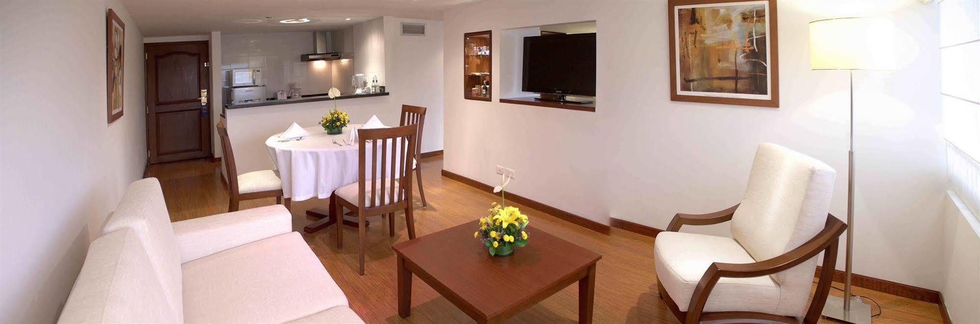 Radisson Metrotel 4*