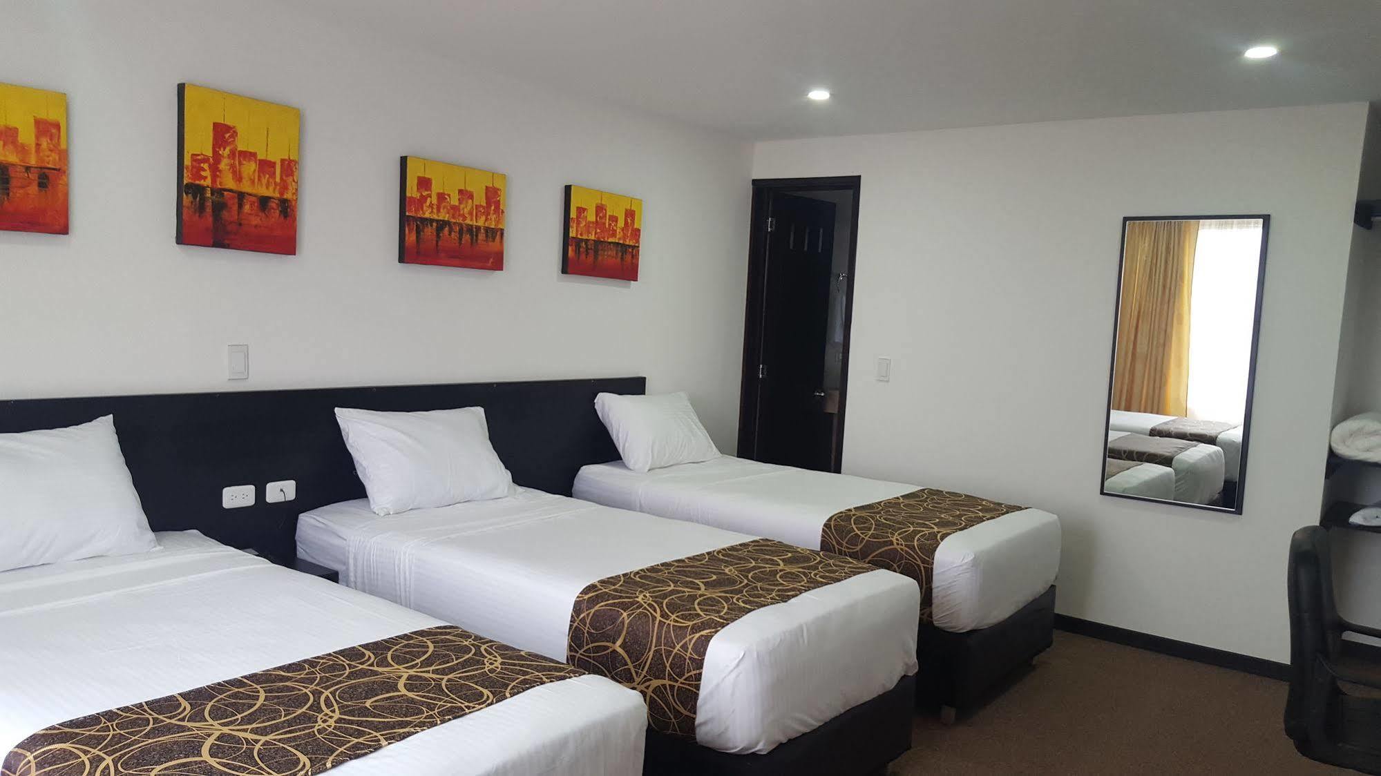 Hotel Ayenda 1063 Golden 4*