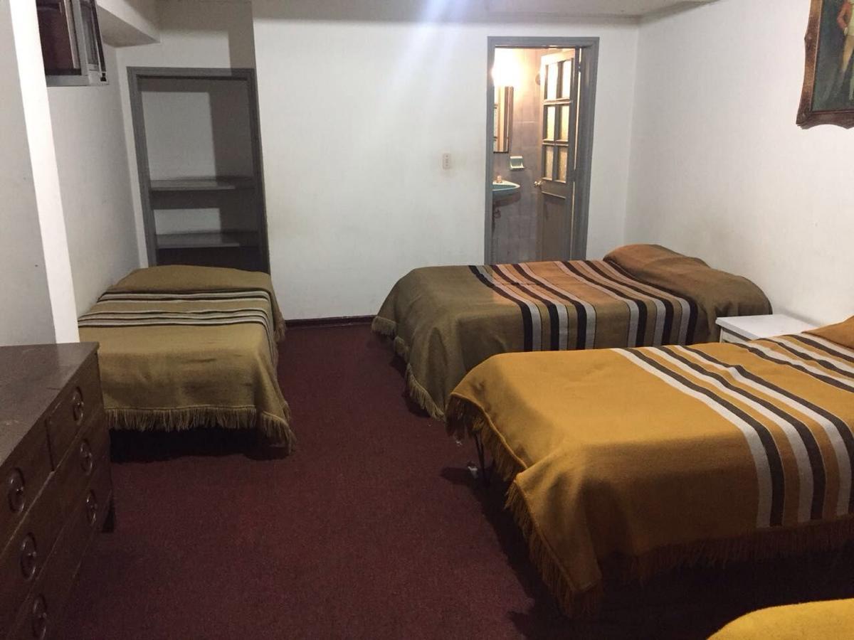 De Lujo Hotel *