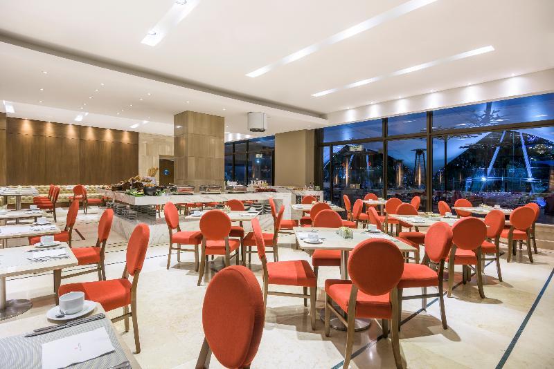 Nh Collection Royal Teleport Hotel 5*