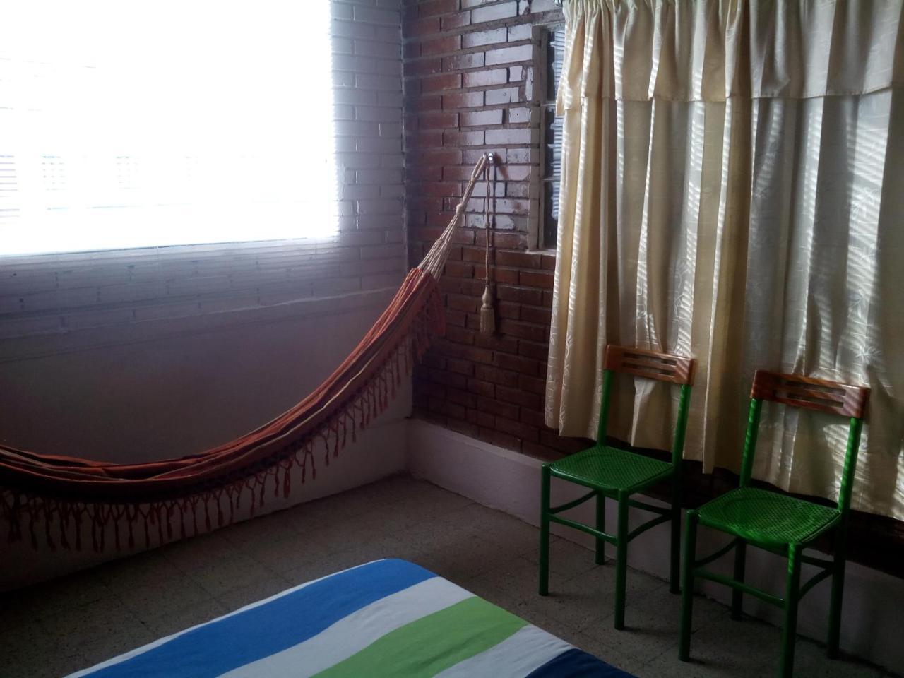 Homestay A 15 Min Del Terminal Salitre Bogota