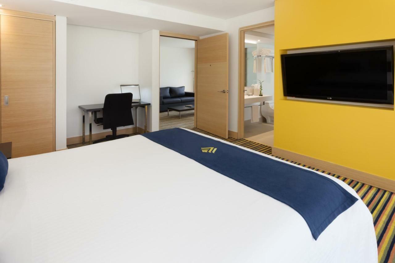 Wyndham Hotel 5*