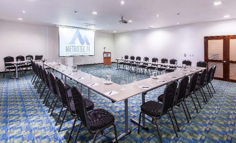 Radisson Metrotel 4* Bogota