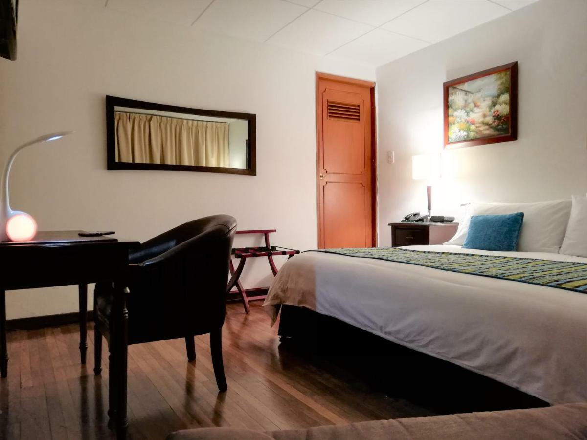 Hotel Parkway Bogota