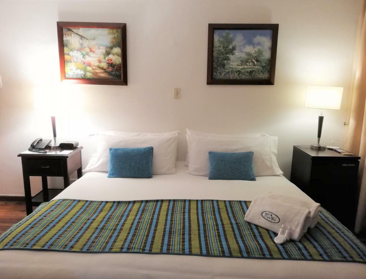 Hotel Parkway Bogota