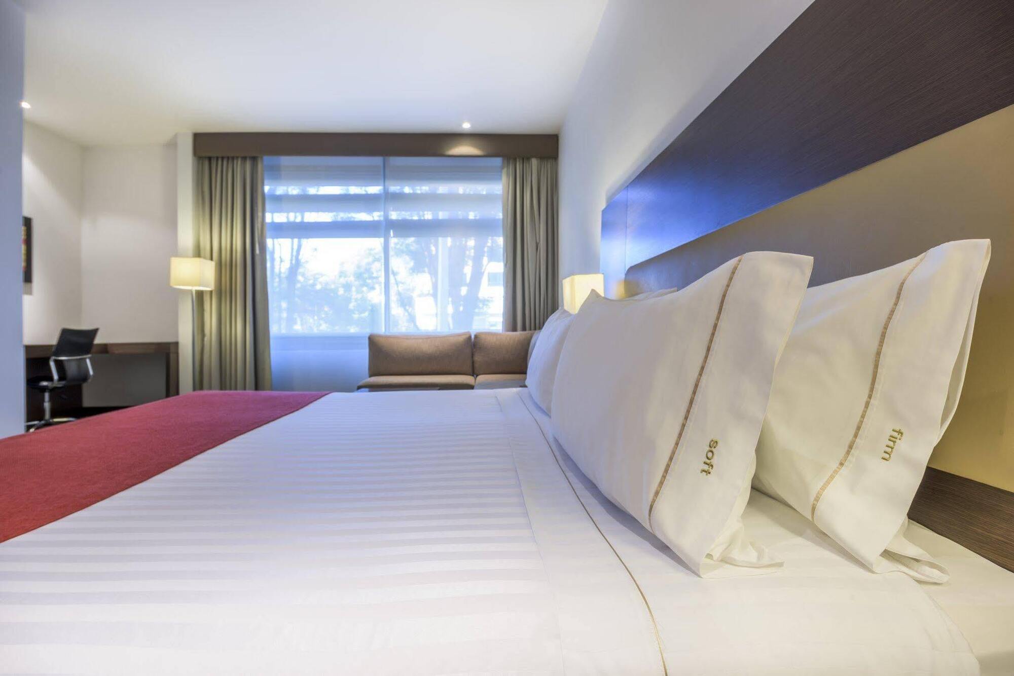 Express - Parque La 93 By Ihg Hotel 4*