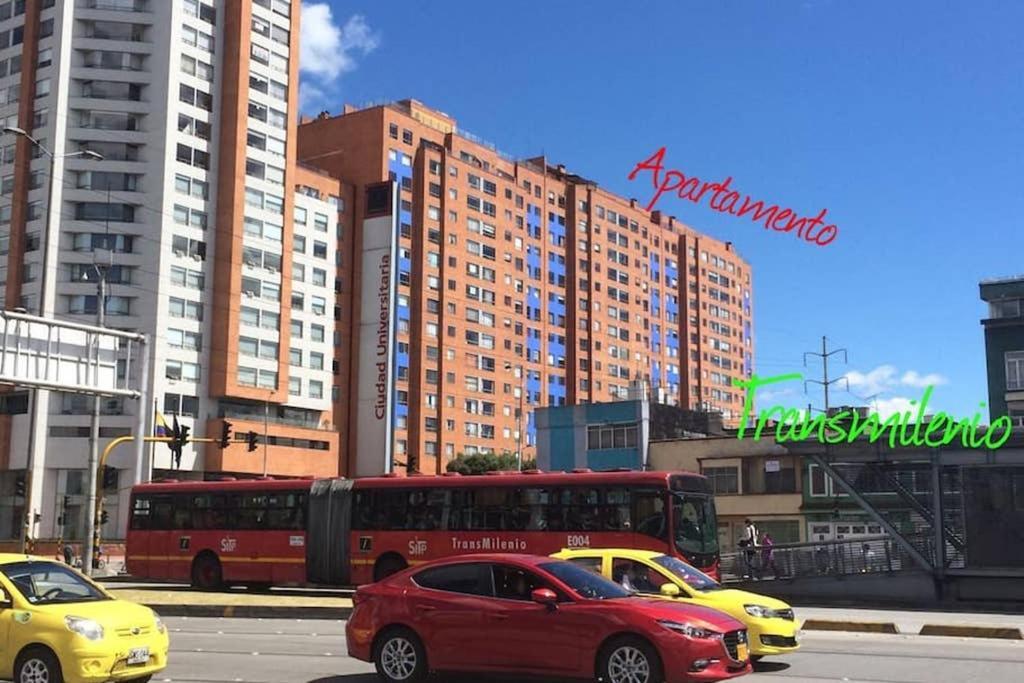 Homy #7 - Corferias, Embassy, Airport, G12, Un, Agora Apartamento *