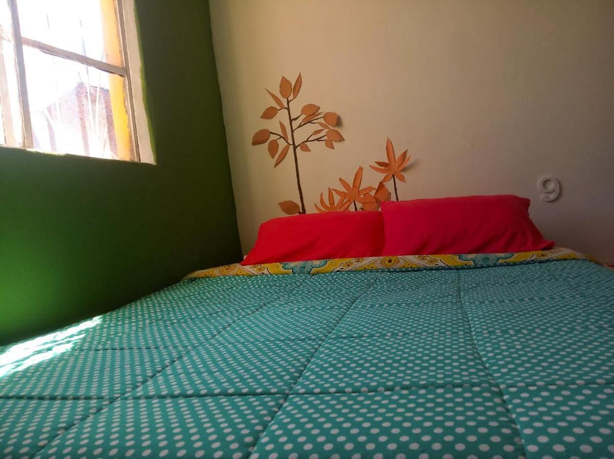 La Casa Amarilla D.c Guest house