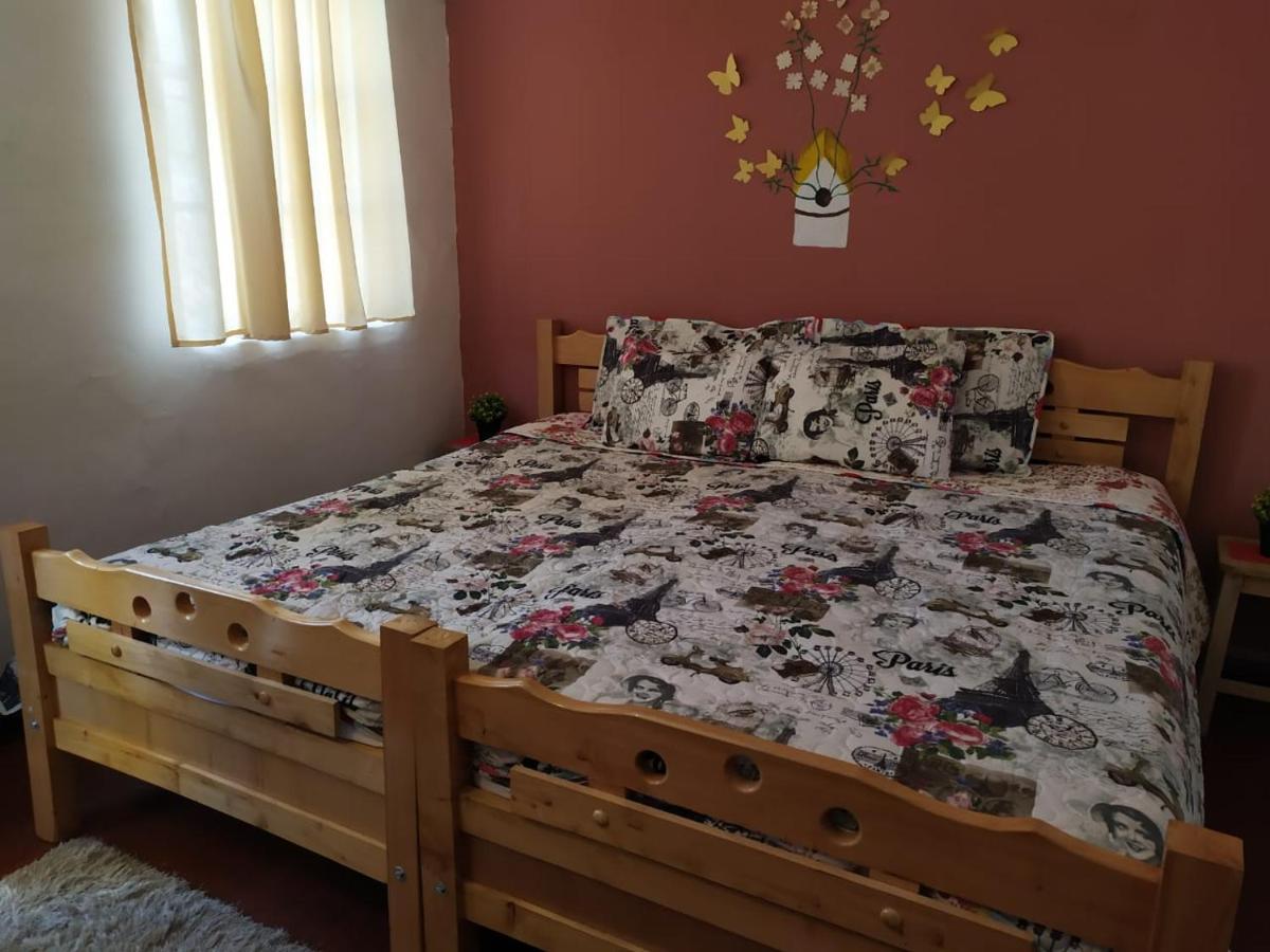 La Casa Amarilla D.c Guest house *