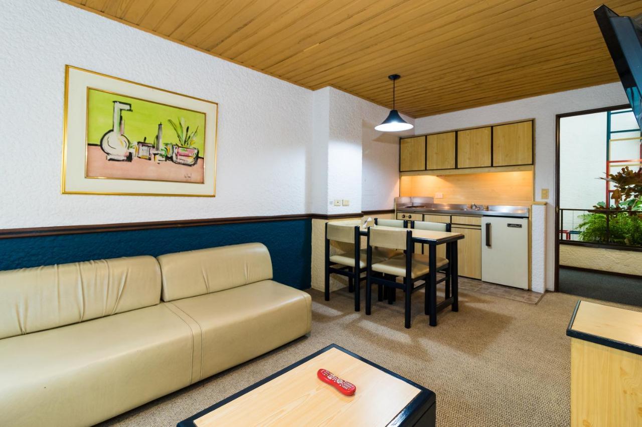 Real 97 Aparthotel